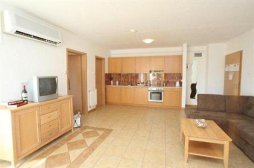 фото отеля Lelle Park Apartmanhaz