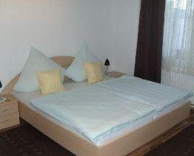 фото отеля Hotel Garni Westend