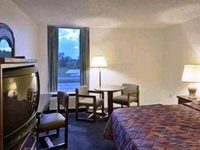 Budget Host Inn & Suites Muskogee