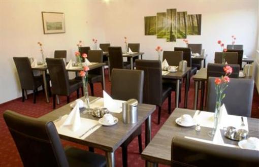 фото отеля Hotel Am Bad Esslingen am Neckar