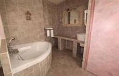 фото отеля P'tit Dej-Hotel Martigues Le 5