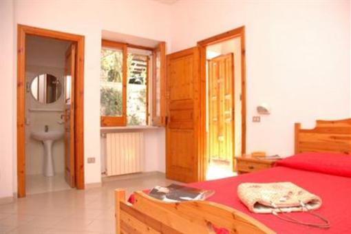 фото отеля Residence Villa Tina Forio