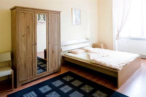 фото отеля Astoria City Hostel Budapest