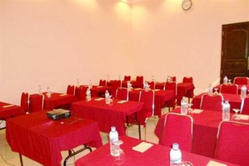 фото отеля Istana Hotel Jember