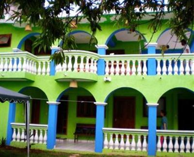 фото отеля Iguana Hostel