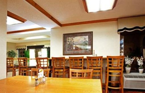 фото отеля Holiday Inn Express Roanoke-Civic Center