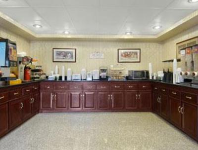 фото отеля Howard Johnson Express Inn Parsippany