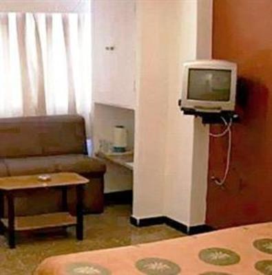 фото отеля Samraj Hotel Mumbai