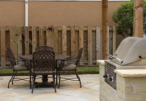 фото отеля TownePlace Suites Houston Intercontinental Airport
