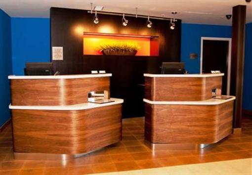 фото отеля Courtyard by Marriott Cincinnati Airport