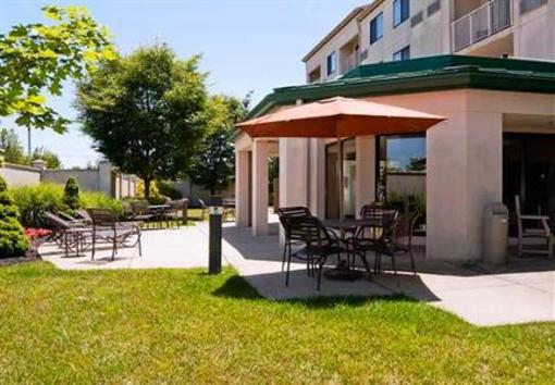 фото отеля Courtyard by Marriott Cincinnati Airport