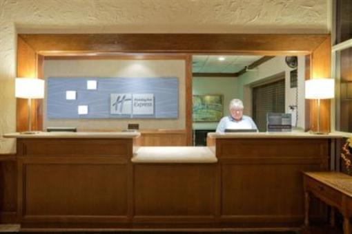 фото отеля Holiday Inn Express Perrysburg