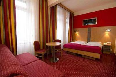 фото отеля Hotel Cryston Vienna