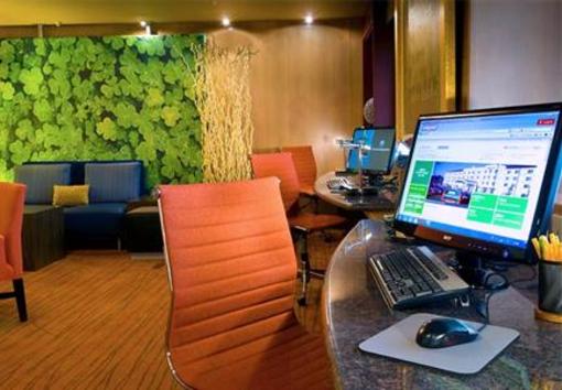 фото отеля Courtyard by Marriott Middletown