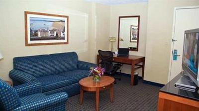 фото отеля Hilton Garden Inn Milford