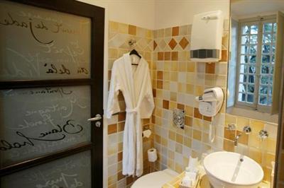 фото отеля Hotel Le Couvent Royal Saint-Maximin–la-Sainte-Baume