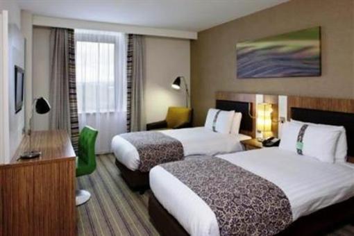 фото отеля Holiday Inn Express Stevenage