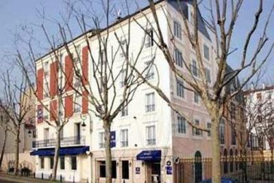 фото отеля Kyriad Paris Ouest Puteaux