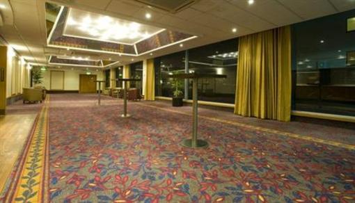 фото отеля Holiday Inn London - Wembley