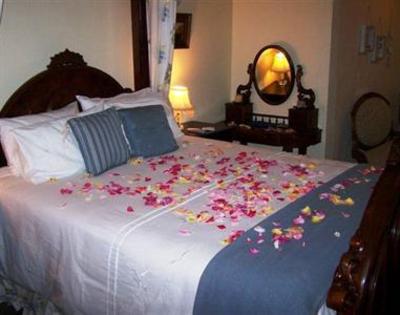 фото отеля Breeze Inn B&B