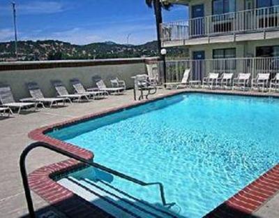 фото отеля Days Inn Fairfield (California)