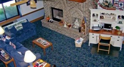 фото отеля AmericInn Motel & Suites West Salem