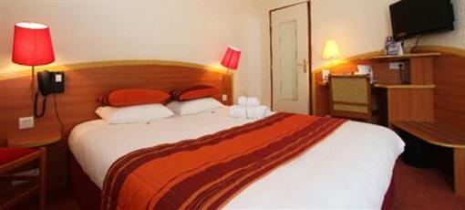 фото отеля Kyriad Hotel Lamballe