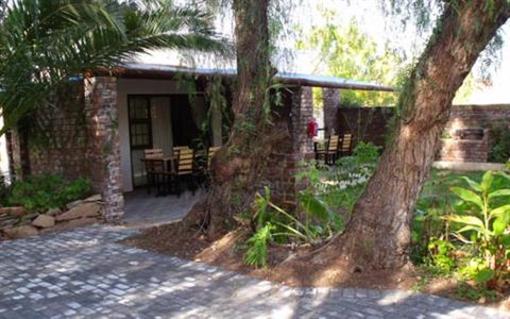 фото отеля Bisibee Guest House Oudtshoorn