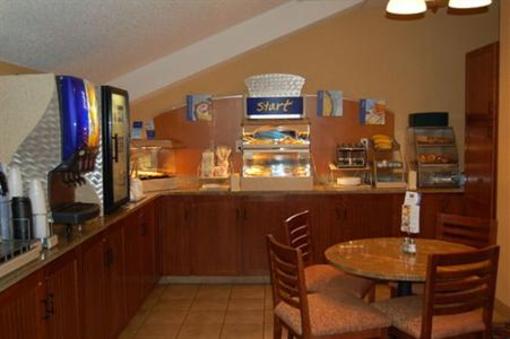 фото отеля Holiday Inn Express Bemidji