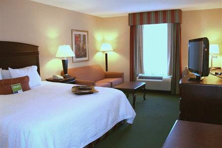 фото отеля Hampton Inn & Suites by Hilton - Pensacola University Mall