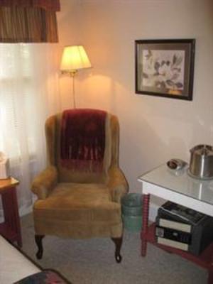 фото отеля Red Rocker Inn