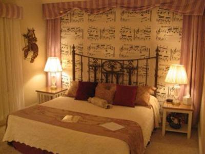 фото отеля Red Rocker Inn
