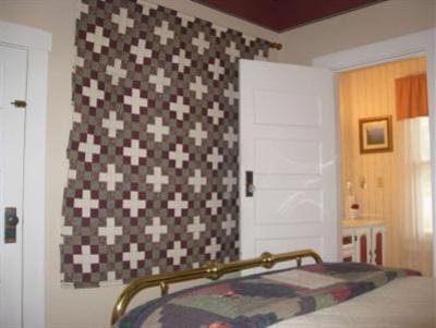 фото отеля Red Rocker Inn