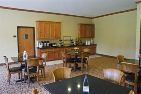 фото отеля BEST WESTERN Cleveland Inn & Suites