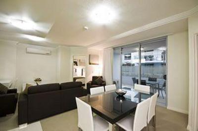 фото отеля Pavilions Palm Beach Apartment Gold Coast