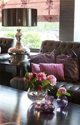 фото отеля Van Der Valk Hotel De Gouden Leeuw Voorschoten