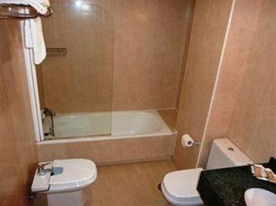 фото отеля Hostal La Morada La Cisterniga