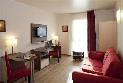 фото отеля 1Ere Avenue Val Senart Hotel Quincy Sous Senart