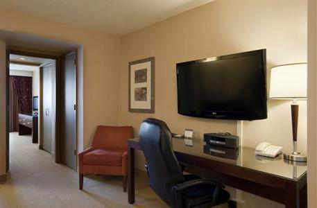 фото отеля Hilton Suites Winnipeg Airport