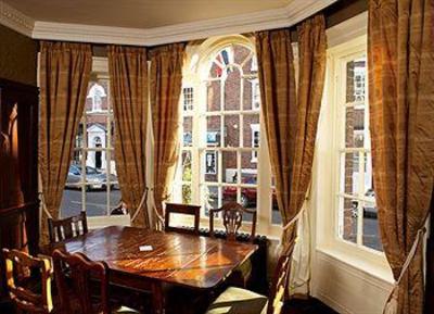 фото отеля The Swan Tarporley