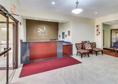 фото отеля Quality Inn & Suites Altoona