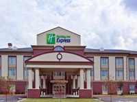 Holiday Inn Express Hotel & Suites Utica