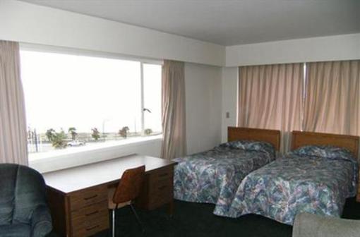 фото отеля English Bay Hotel
