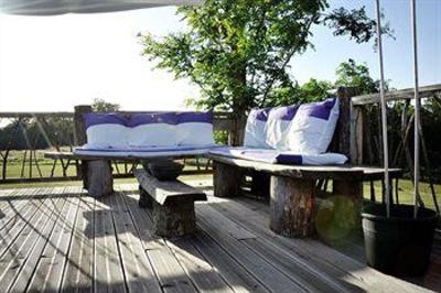фото отеля Hotellerie La Petite Couronne Saint-Cricq-Chalosse