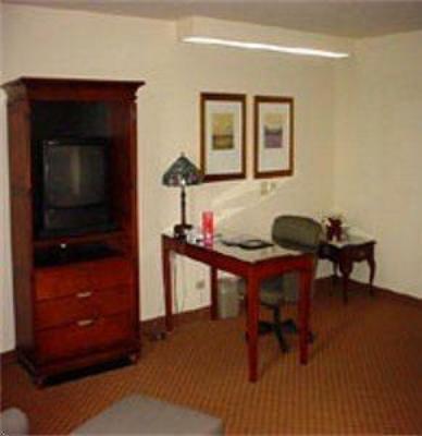 фото отеля Harrison Plaza Suite Hotel