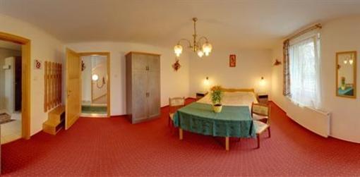 фото отеля Heviz Villa Familia