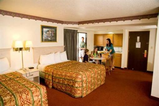 фото отеля Pigeon River Inn