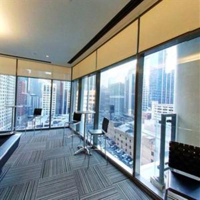 фото отеля Oakwood Apartments 200 Squared Chicago