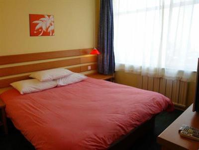 фото отеля Home Inn (Dalian Railway Station)