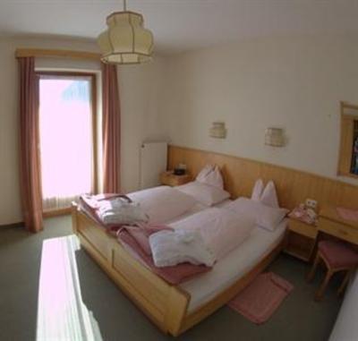 фото отеля Hotel Kaerntnerhof